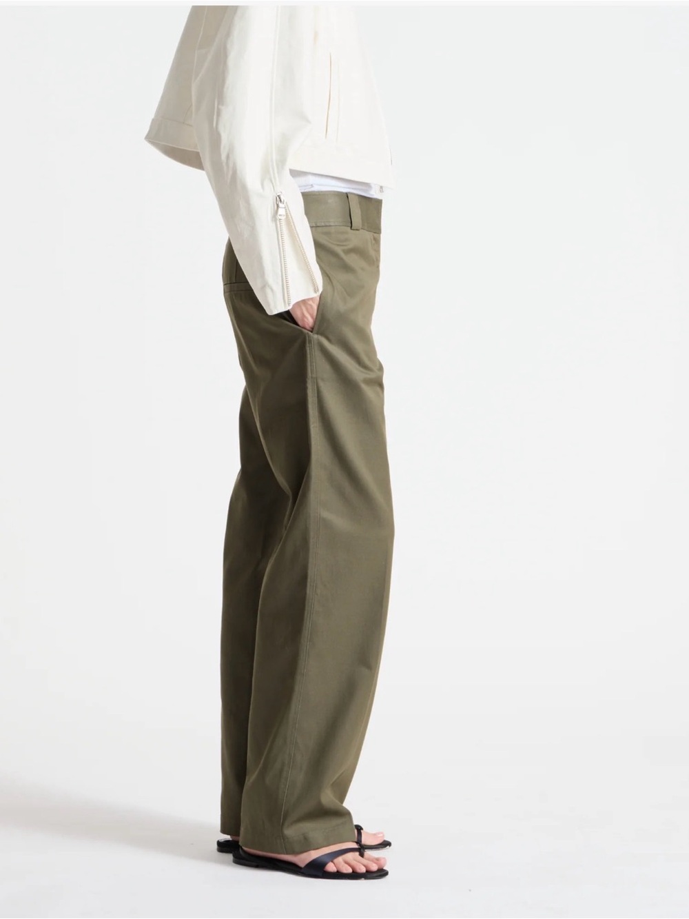 Relaxed Straight-Leg Women's Trousers in Olive Green - Picture 2 of 4
